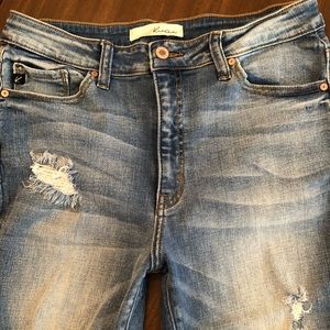 High rise KanCan with heavy distressing!